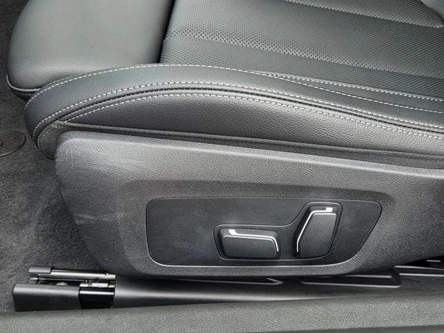 2025 BMW 2 Series 230i - Photo 11