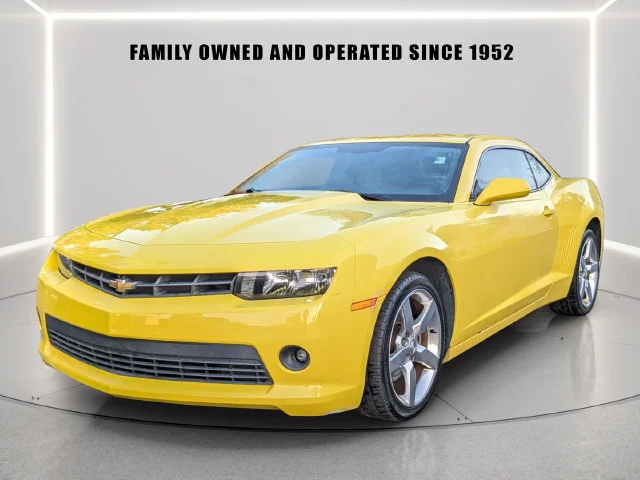 Used 2015 Yellow Chevrolet 1LT image 2