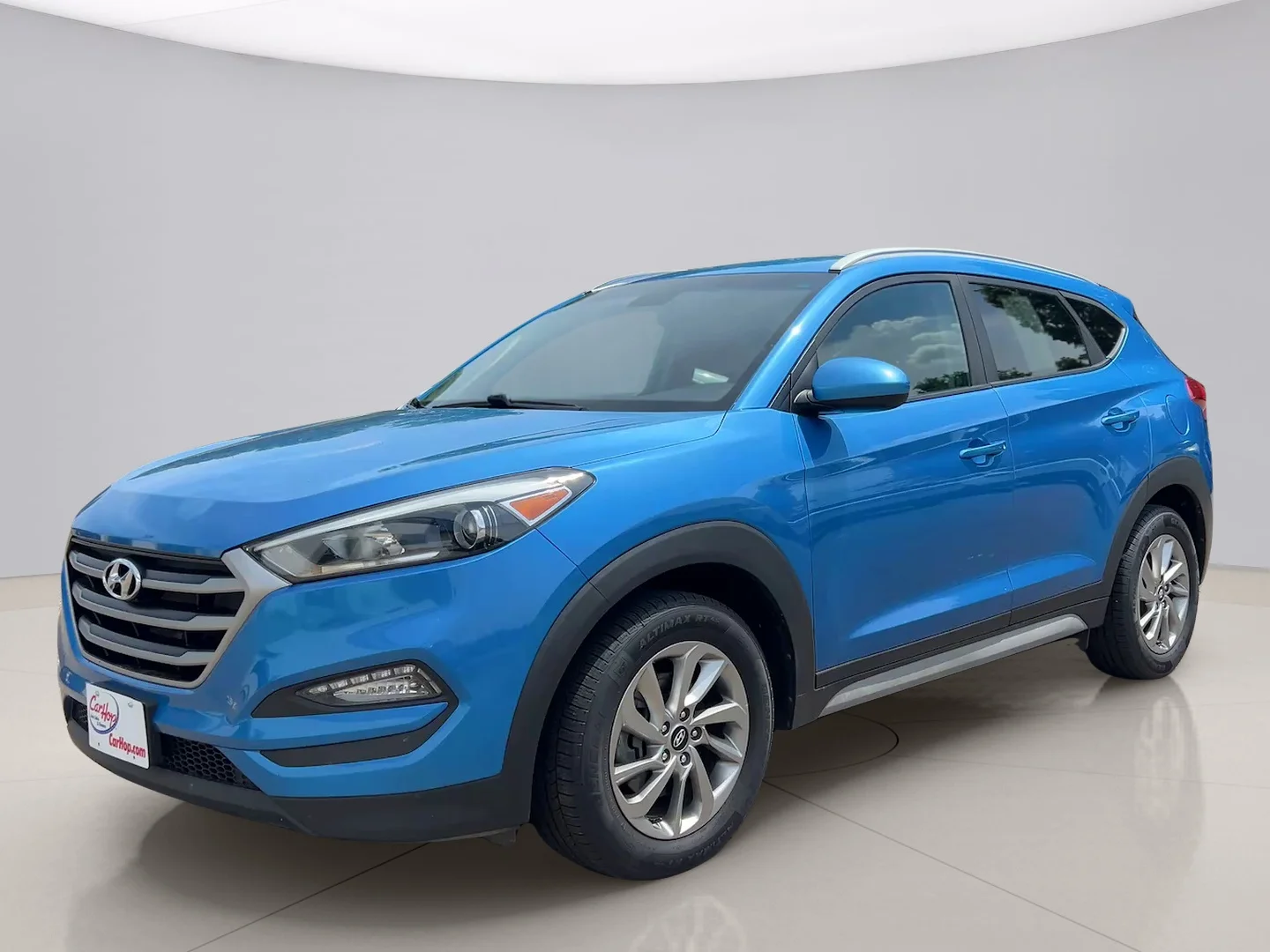 Used 2018 Blue Hyundai SEL image 1