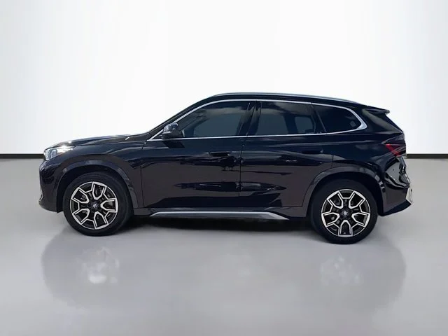 New 2026 Jet Black BMW xDrive28i image 7