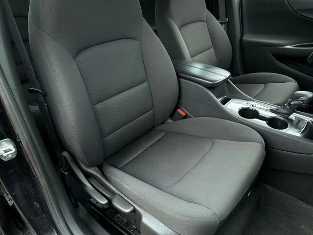 Used 2023 Black Chevrolet LT image 27