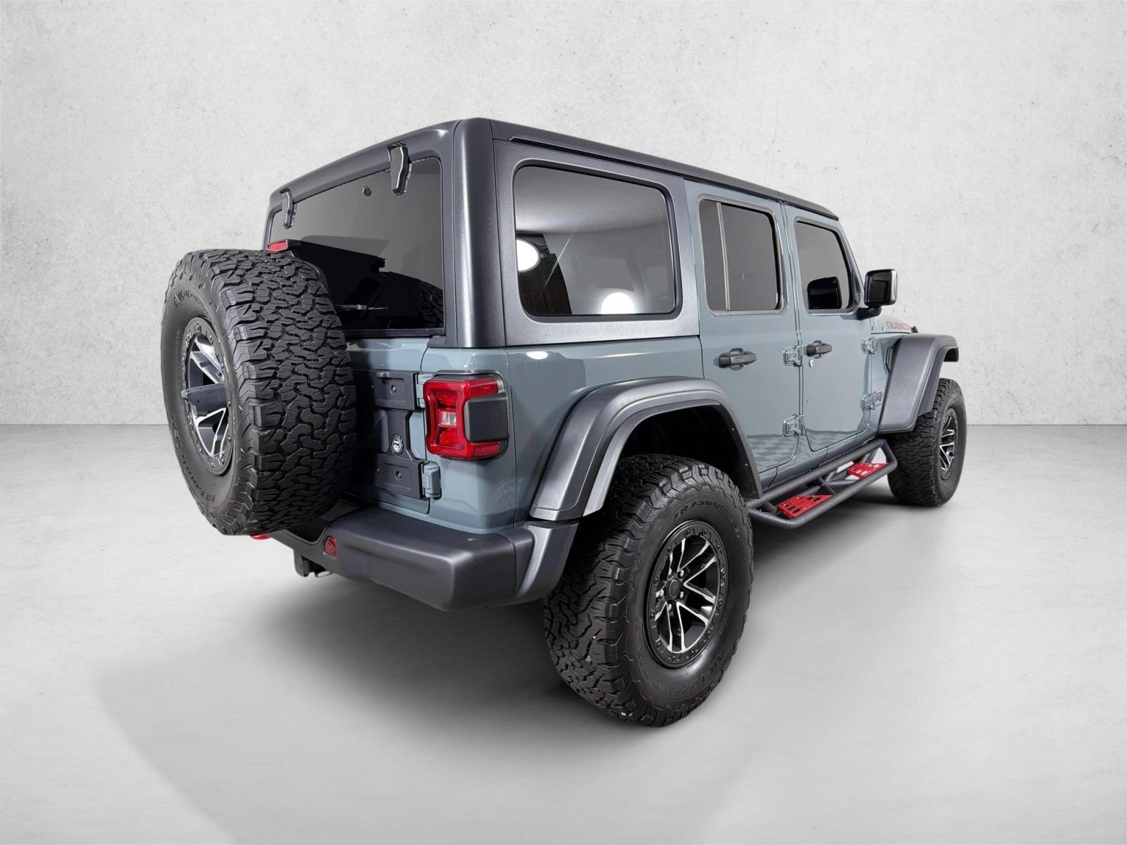 Used 2024 Anvil Clear Coat Jeep Rubicon image 4