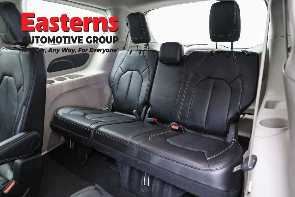 Used 2023 Black Chrysler Touring L image 26