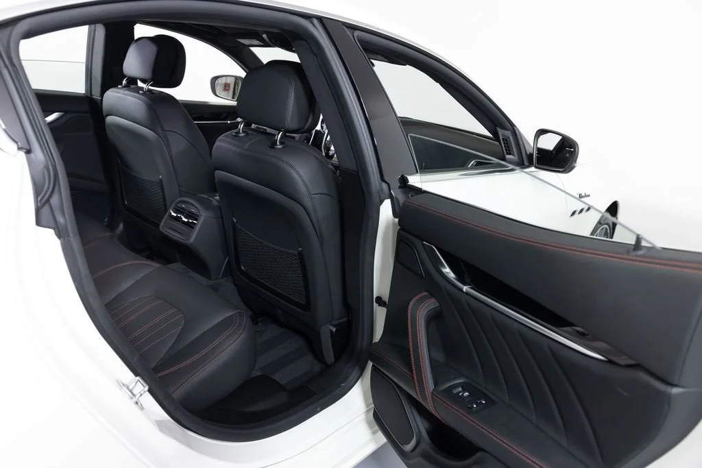 Used 2023 White Maserati Modena image 26