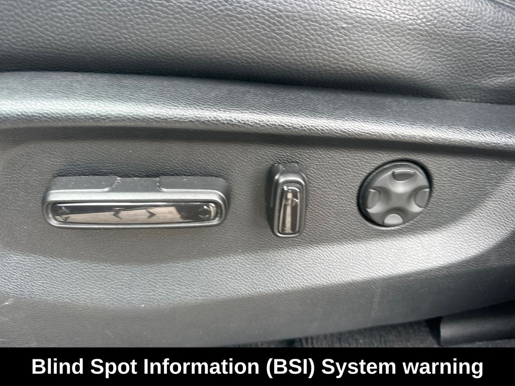 Used 2025 Solar Silver Metallic Honda EX-L image 14