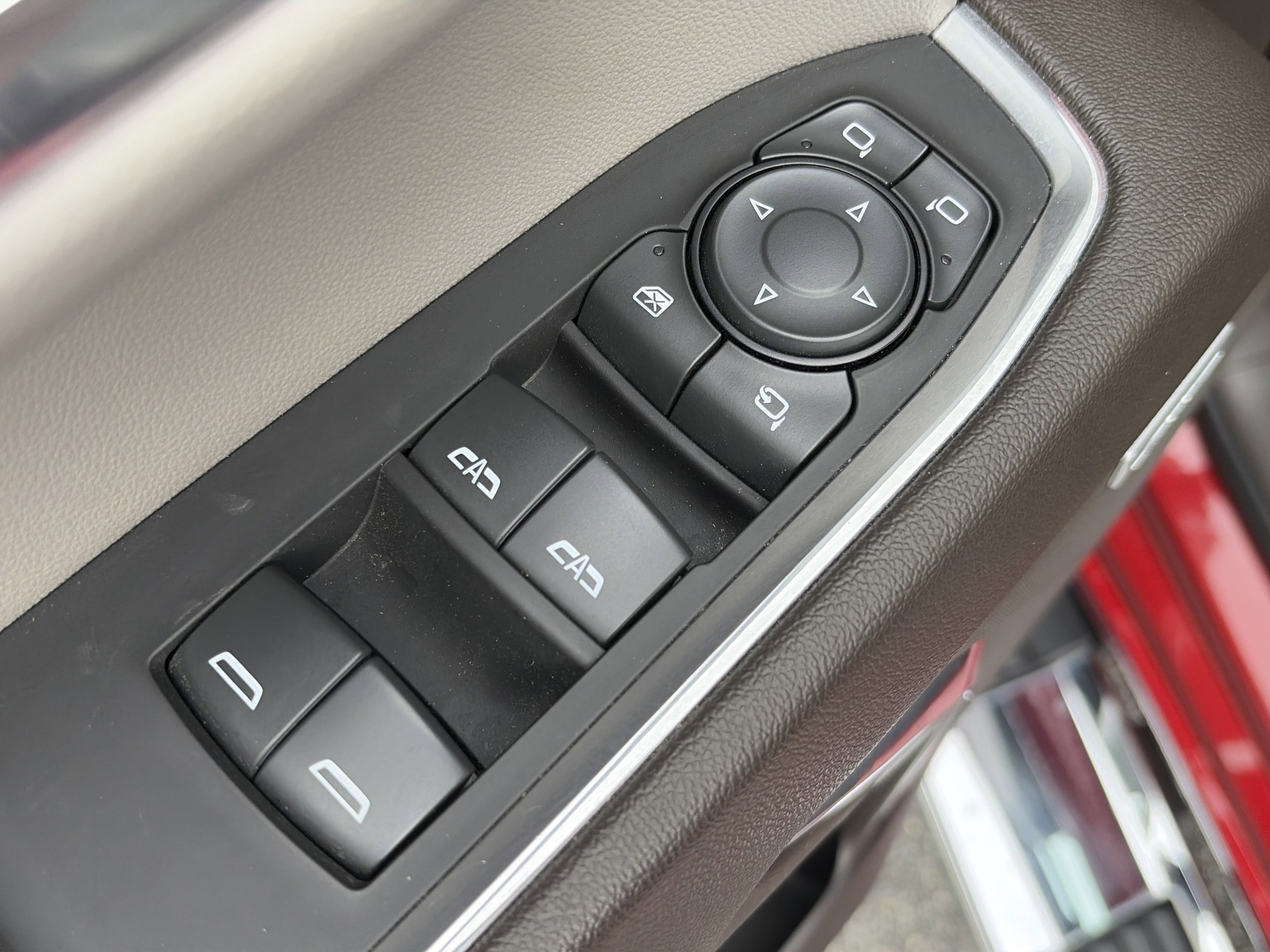 2024 GMC Sierra 1500 SLT - Photo 18