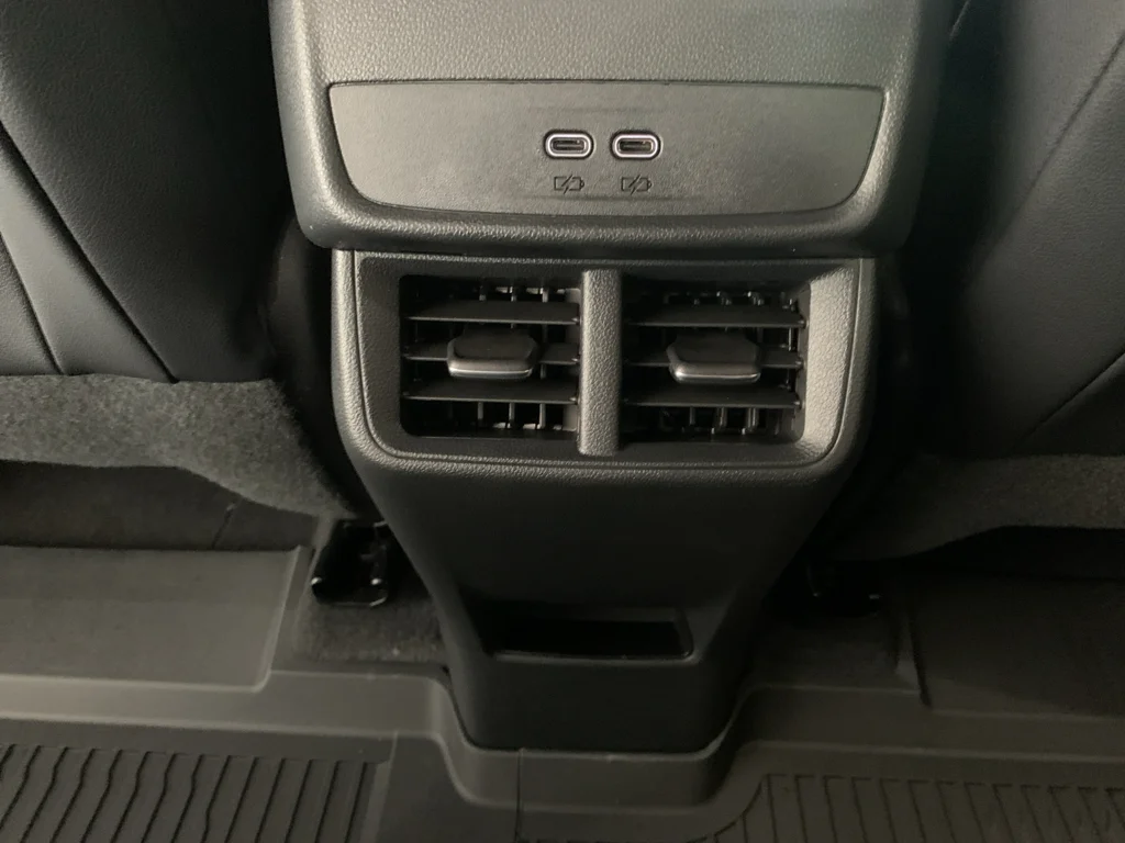 2027 Chevrolet Equinox ACTIV - Photo 16