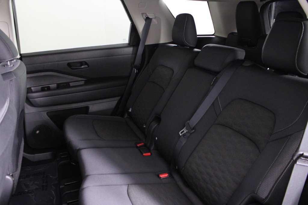 2024 Nissan Pathfinder S - Photo 20