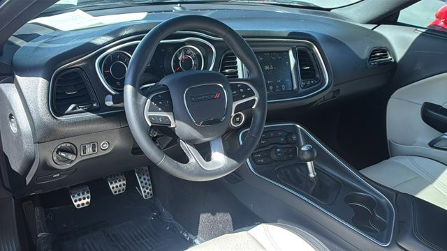 Used 2016 Redline Red Tricoat Pearl Dodge R/T Plus image 17