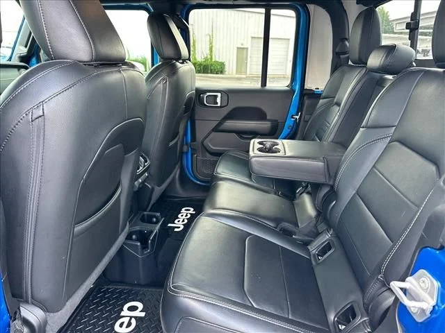 Used 2022 Blue Jeep Overland image 19