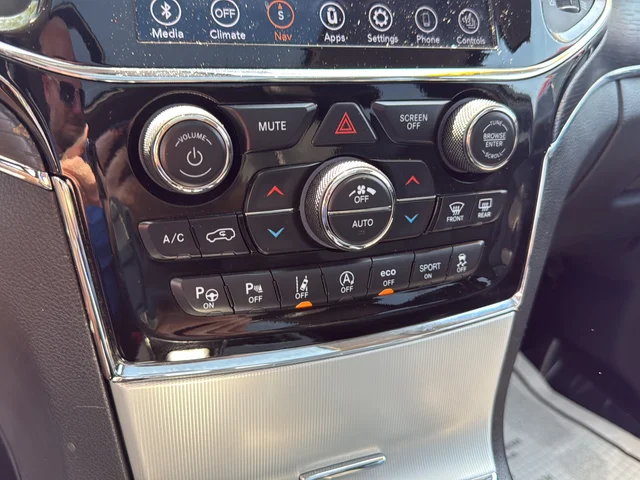 Used 2021 Red Jeep Summit image 21