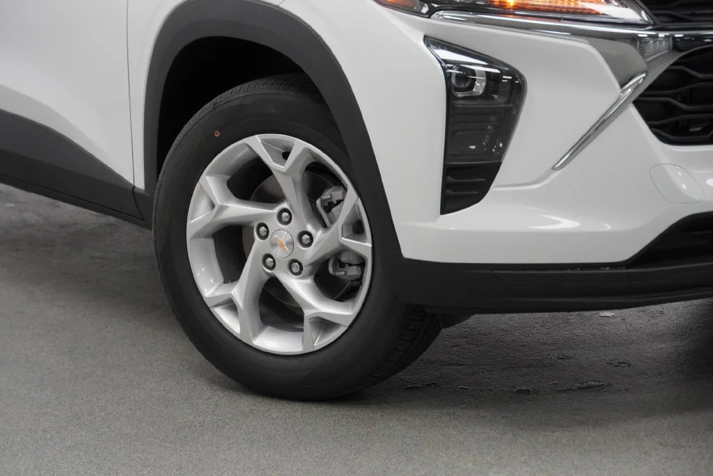 New 2026 Summit White Chevrolet LS image 8