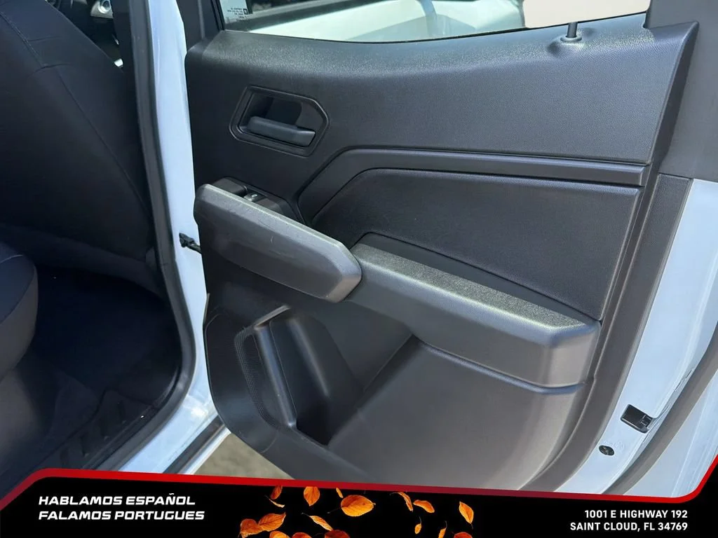 Used 2026 Summit White Chevrolet WT image 26