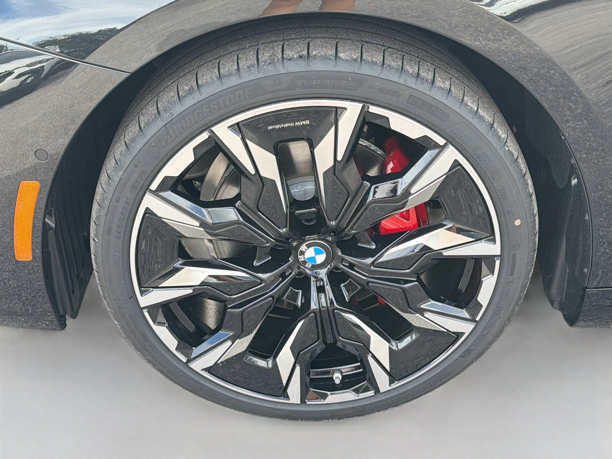 New 2027 Black Sapphire Metallic BMW 530i xDrive image 41