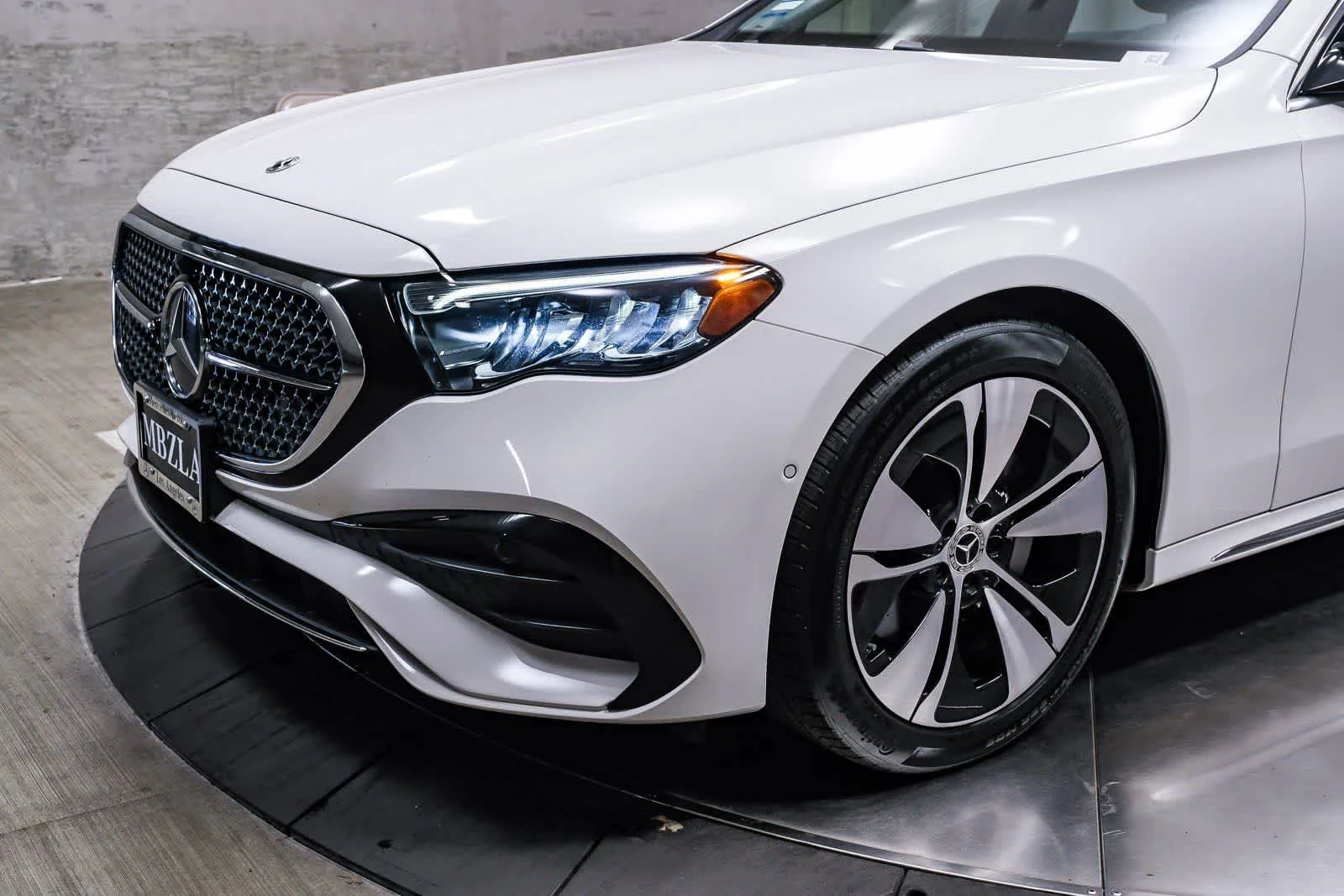 Certified Used 2026 Polar White Mercedes-Benz E 350 image 10