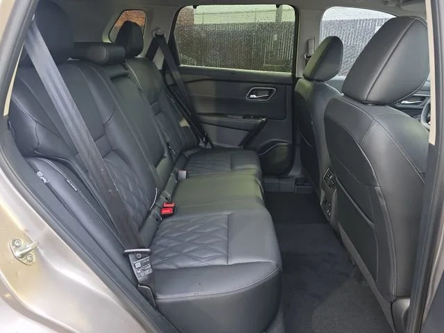 2026 Nissan Rogue Platinum - Photo 10