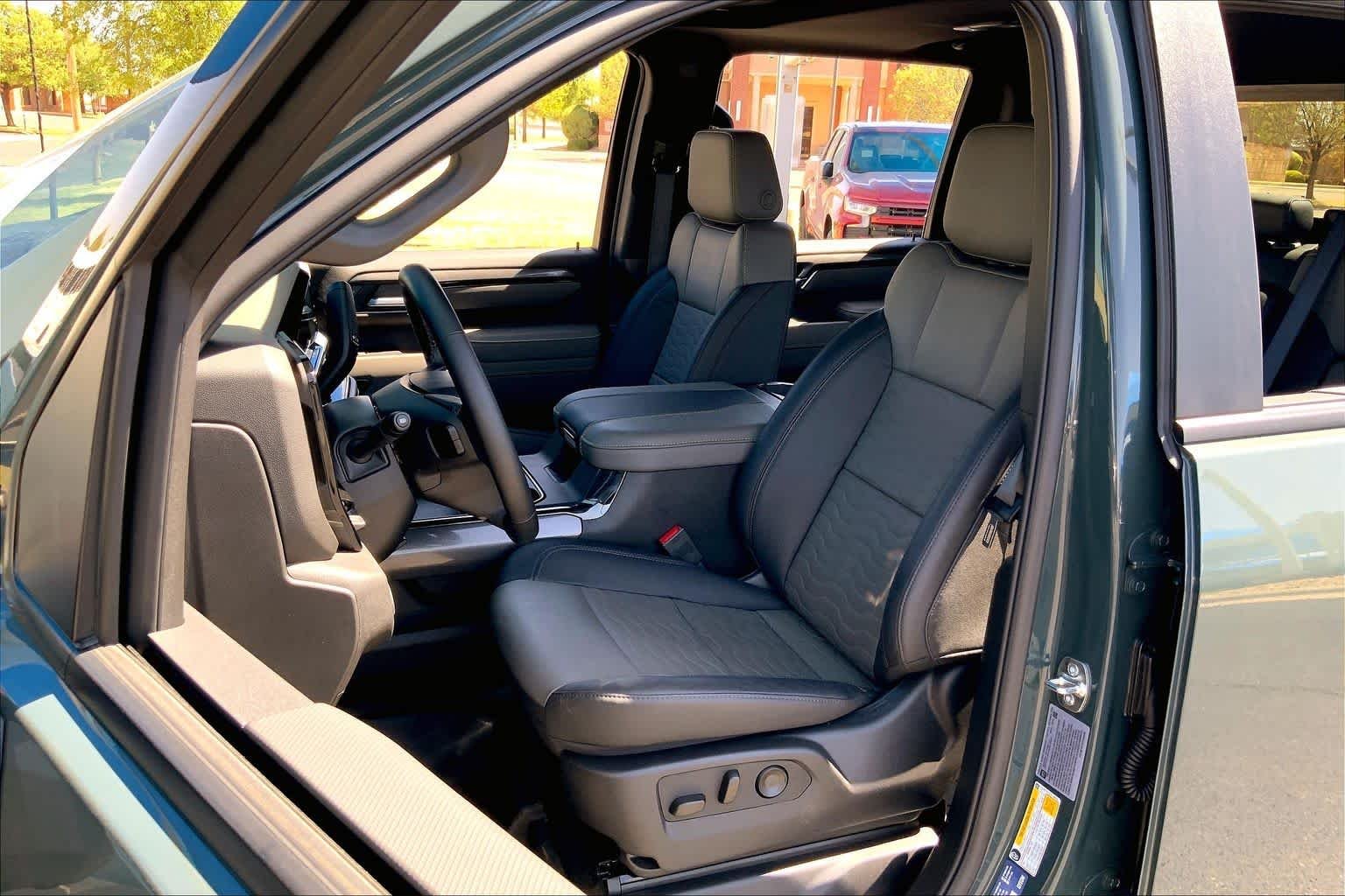 2026 Chevrolet Silverado 2500HD ZR2 - Photo 8