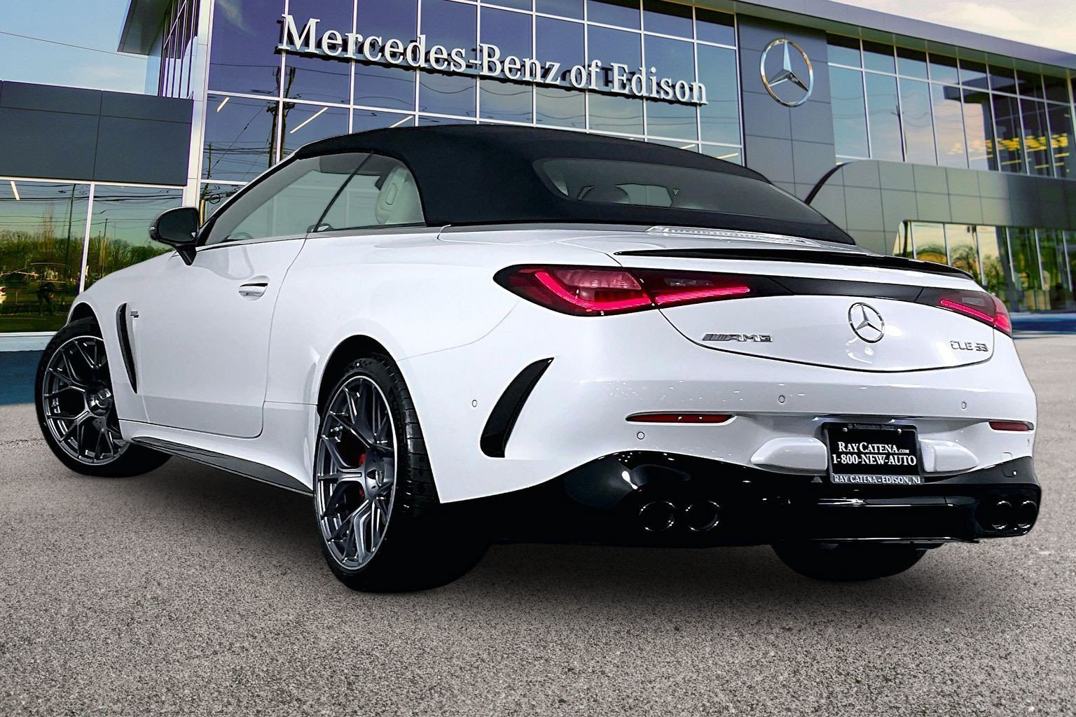 New 2027 MANUFAKTUR Moonlight White Metallic Mercedes-Benz AMG® CLE 53 4MATIC+ Cabriolet image 16