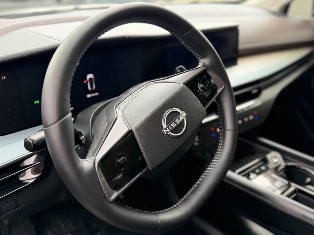 Certified Used 2025 Gold Nissan Platinum image 16