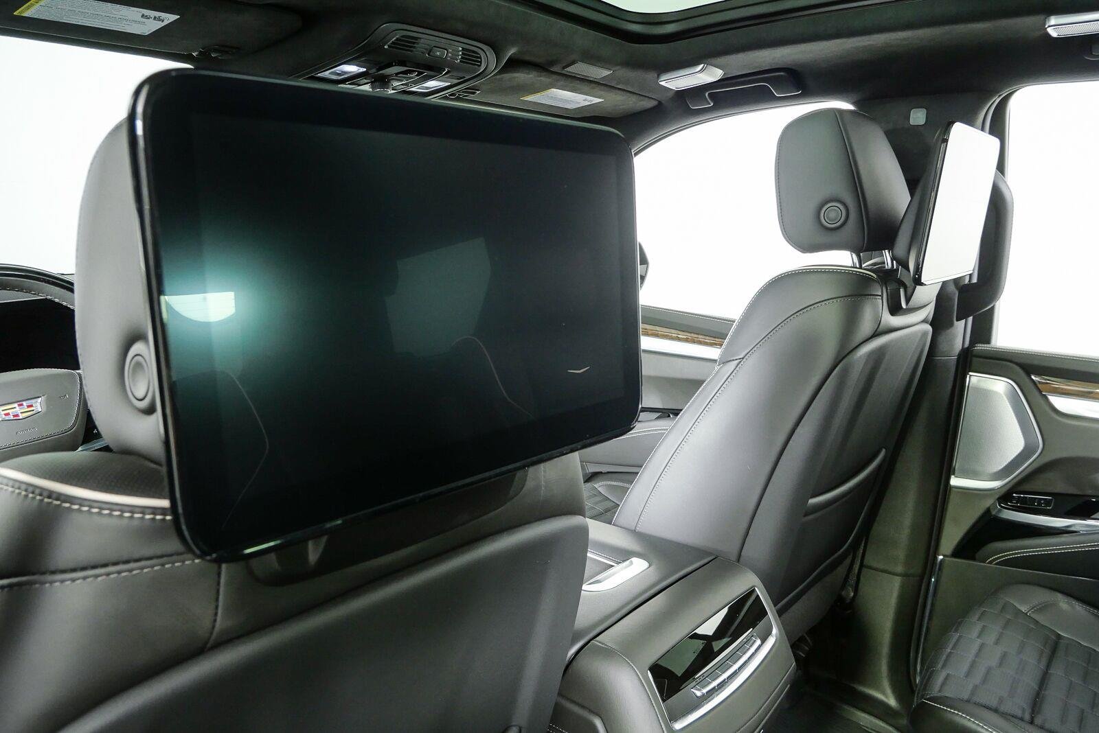 Used 2025 Black Raven Cadillac Sport Platinum image 20