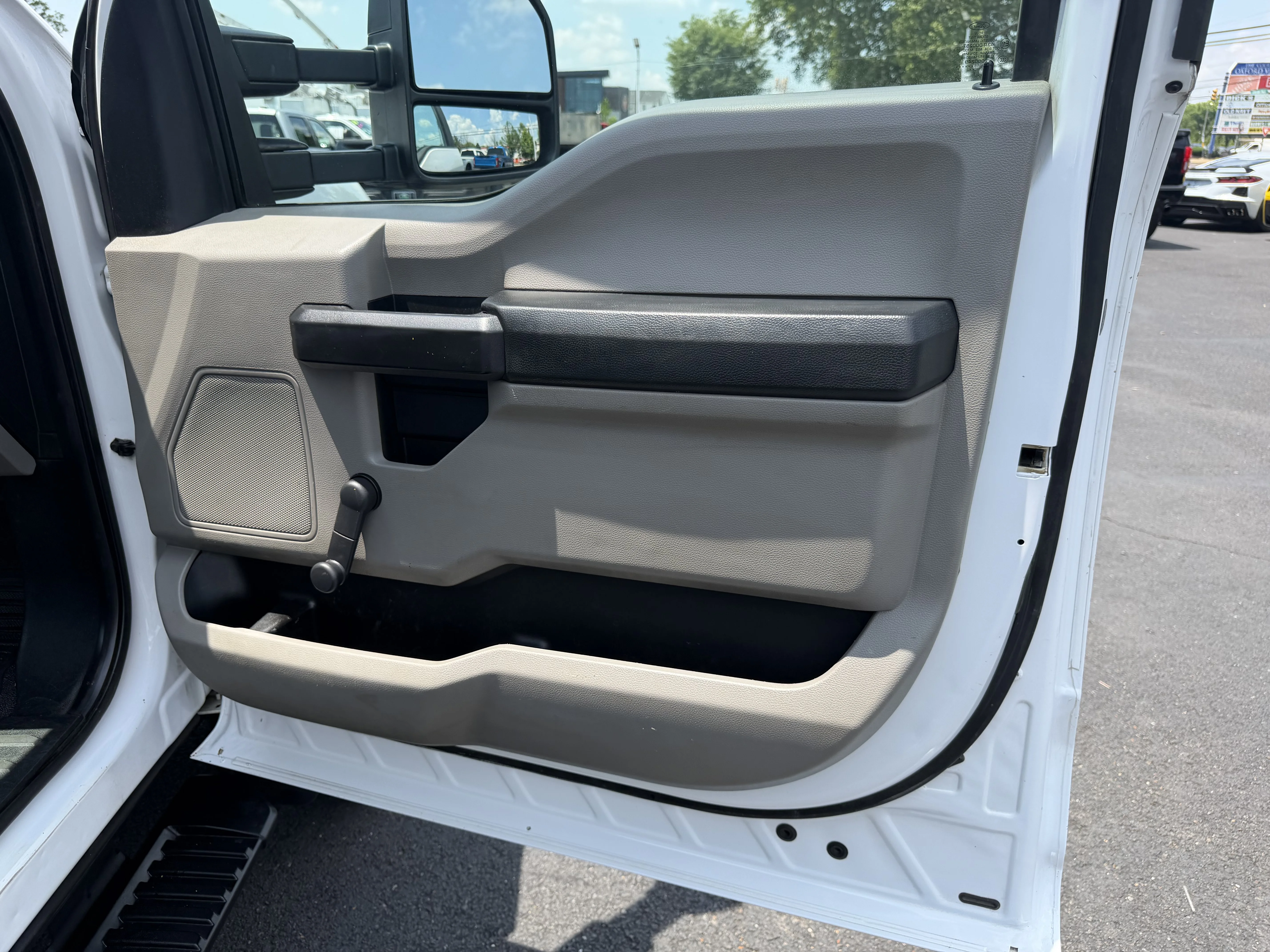 Used 2019 Oxford White   Z1 Ford XLT image 15