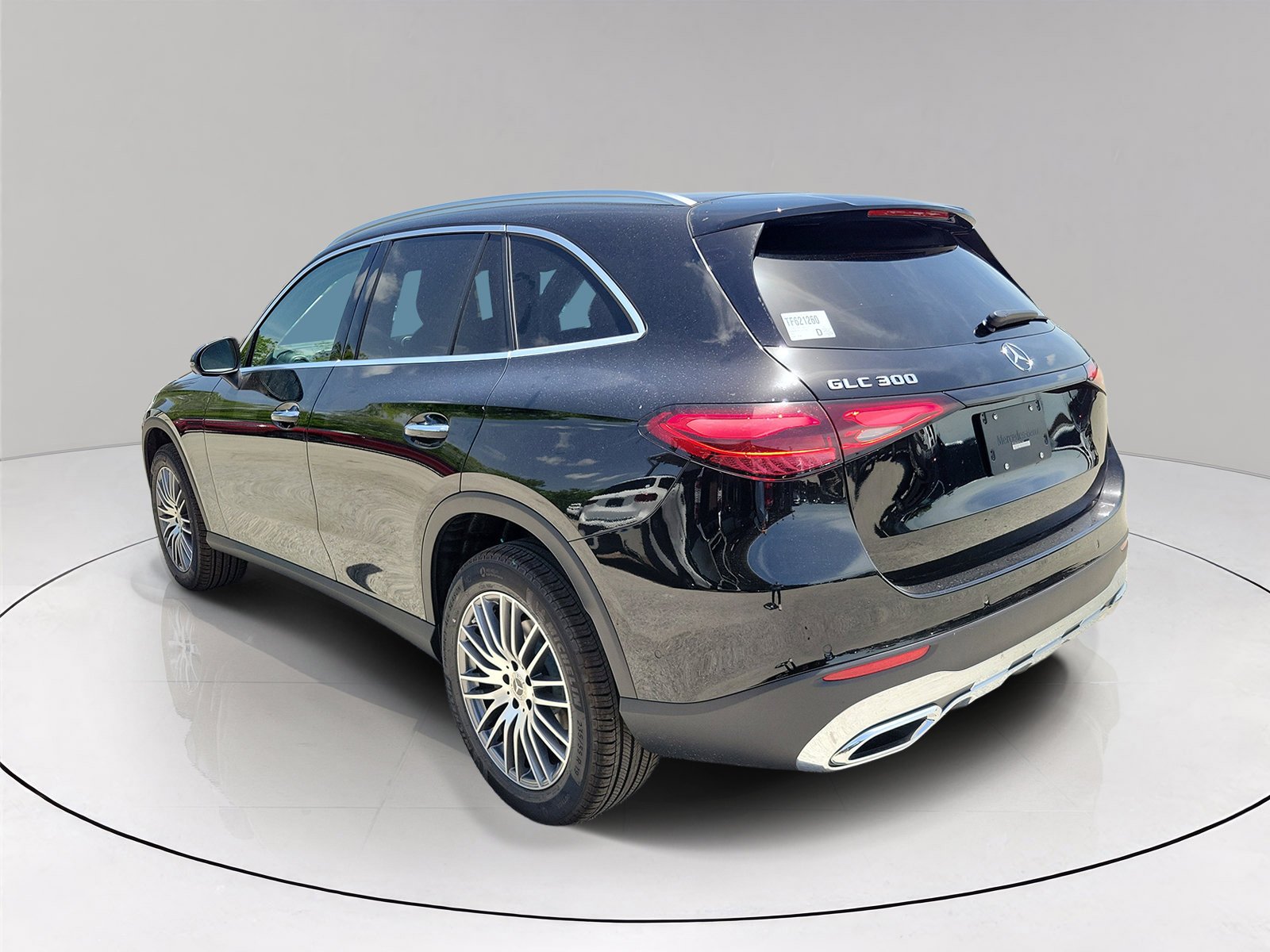 New 2026 Black Mercedes-Benz GLC 300 image 4