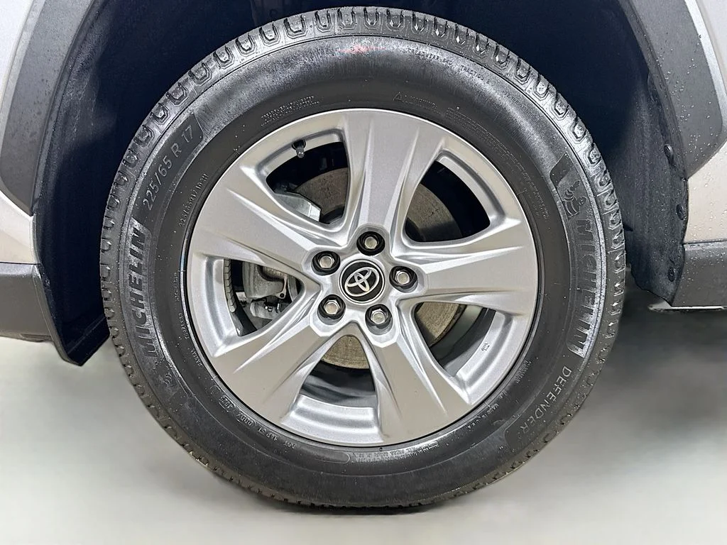 Certified Used 2022 Silver Sky Metallic Toyota Hybrid XLE image 9