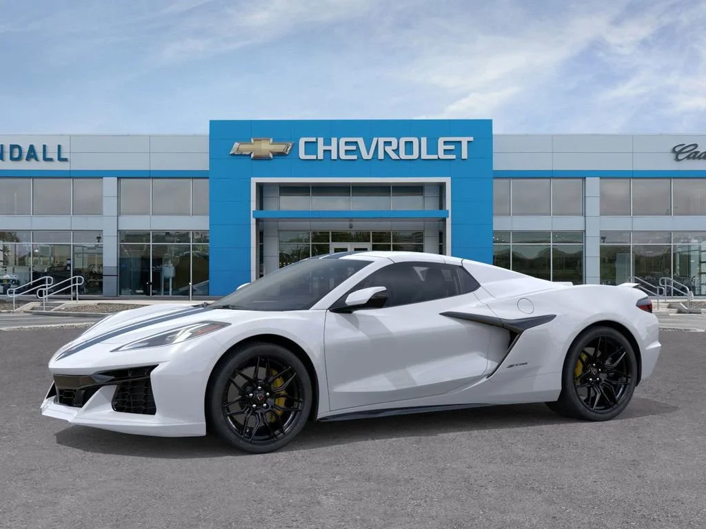 Used 2025 Arctic White Chevrolet 1LZ image 2