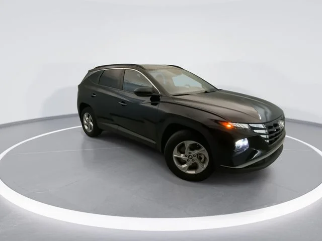 Used 2024 Black Hyundai SEL image 8