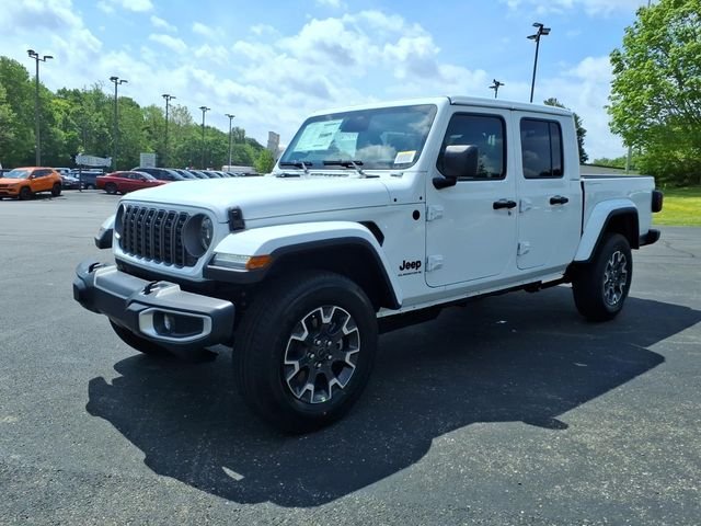 New 2026 Bright White Clear-Coat Exterior Paint Jeep Sahara image 3