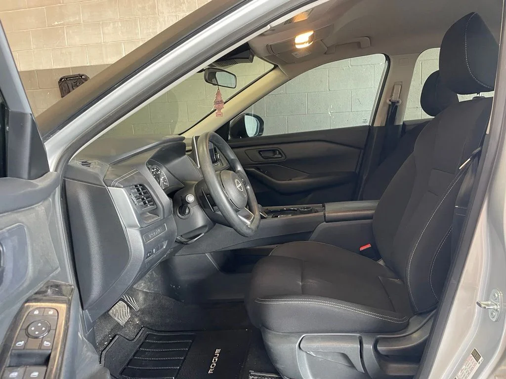 Certified Used 2024 Silver Nissan S image 10