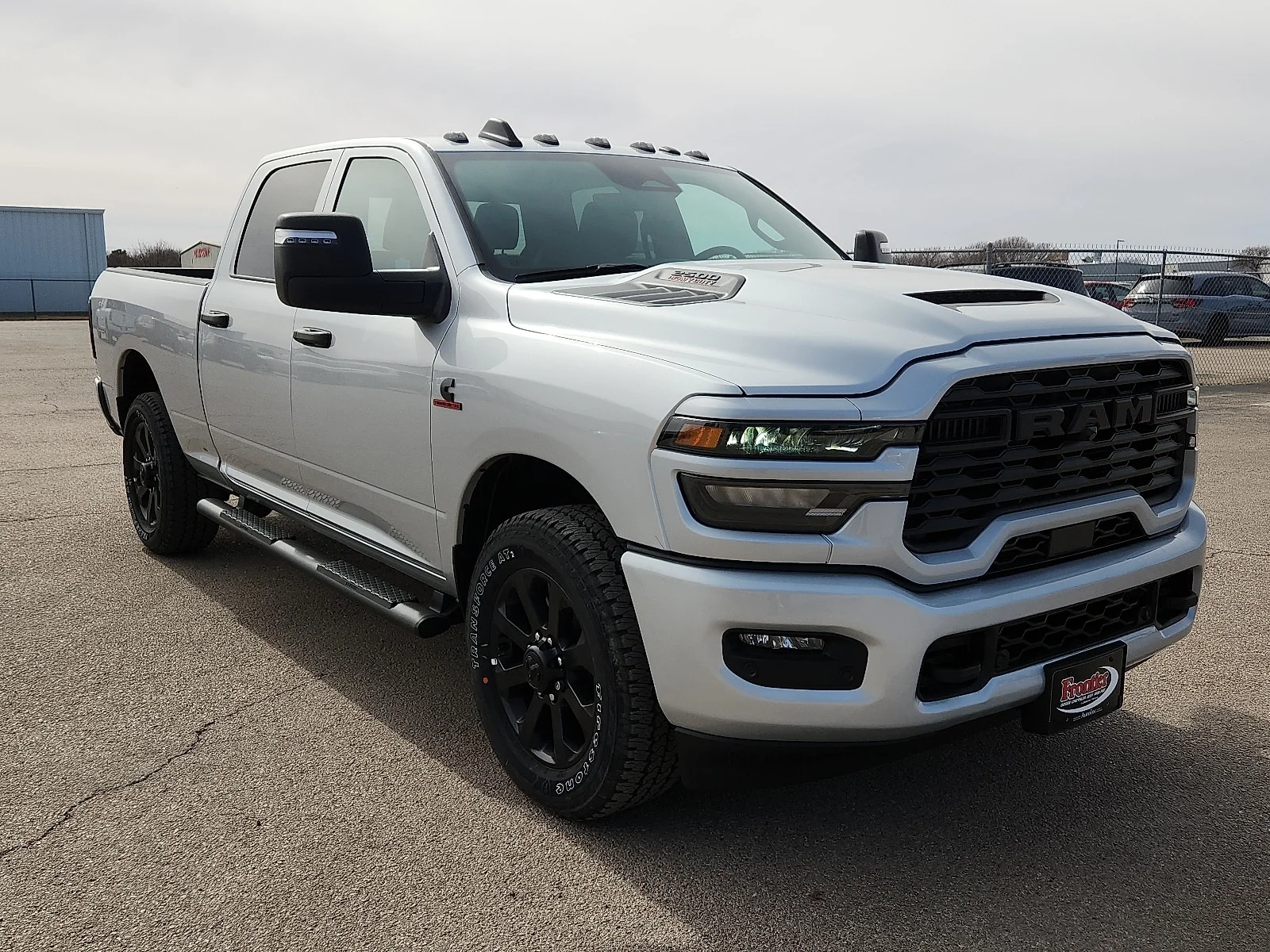 New 2026 Silver-Zynith  Paint Ram BLACK EXPRESS CREW CAB 4X2 6