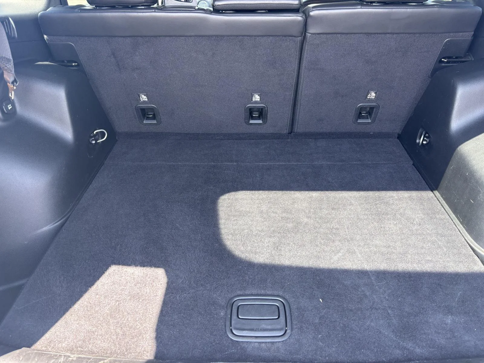 Used 2019 Diamond Black Crystal Pearlcoa Jeep Latitude Plus image 30