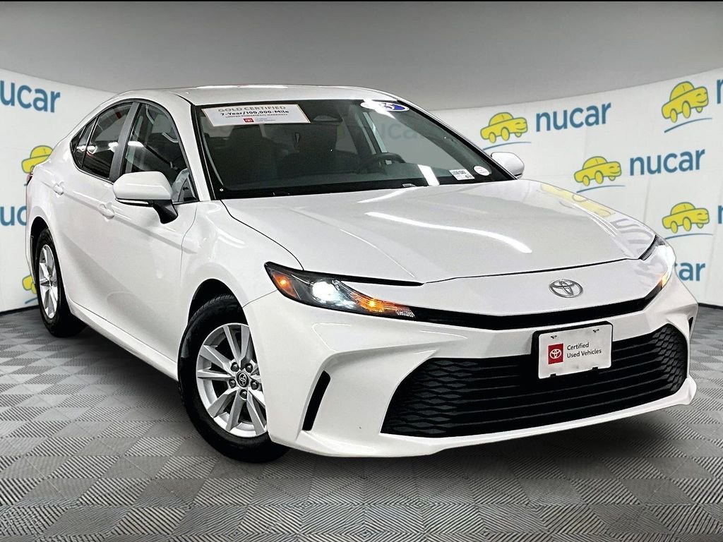 Used 2025 White Toyota LE image 1