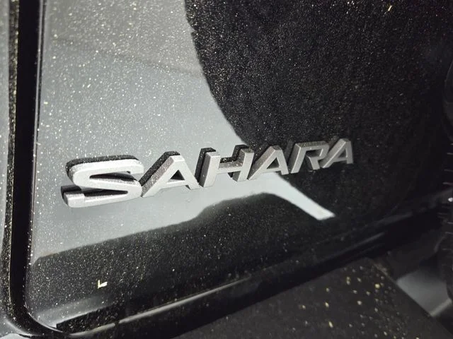 New 2026 Black Clear-Coat Exterior Paint Jeep Sahara image 11