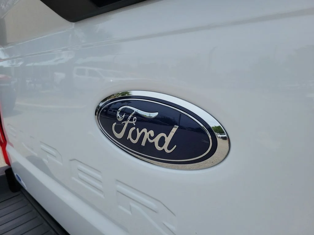 New 2026 Oxford White Ford F-350® XL image 8