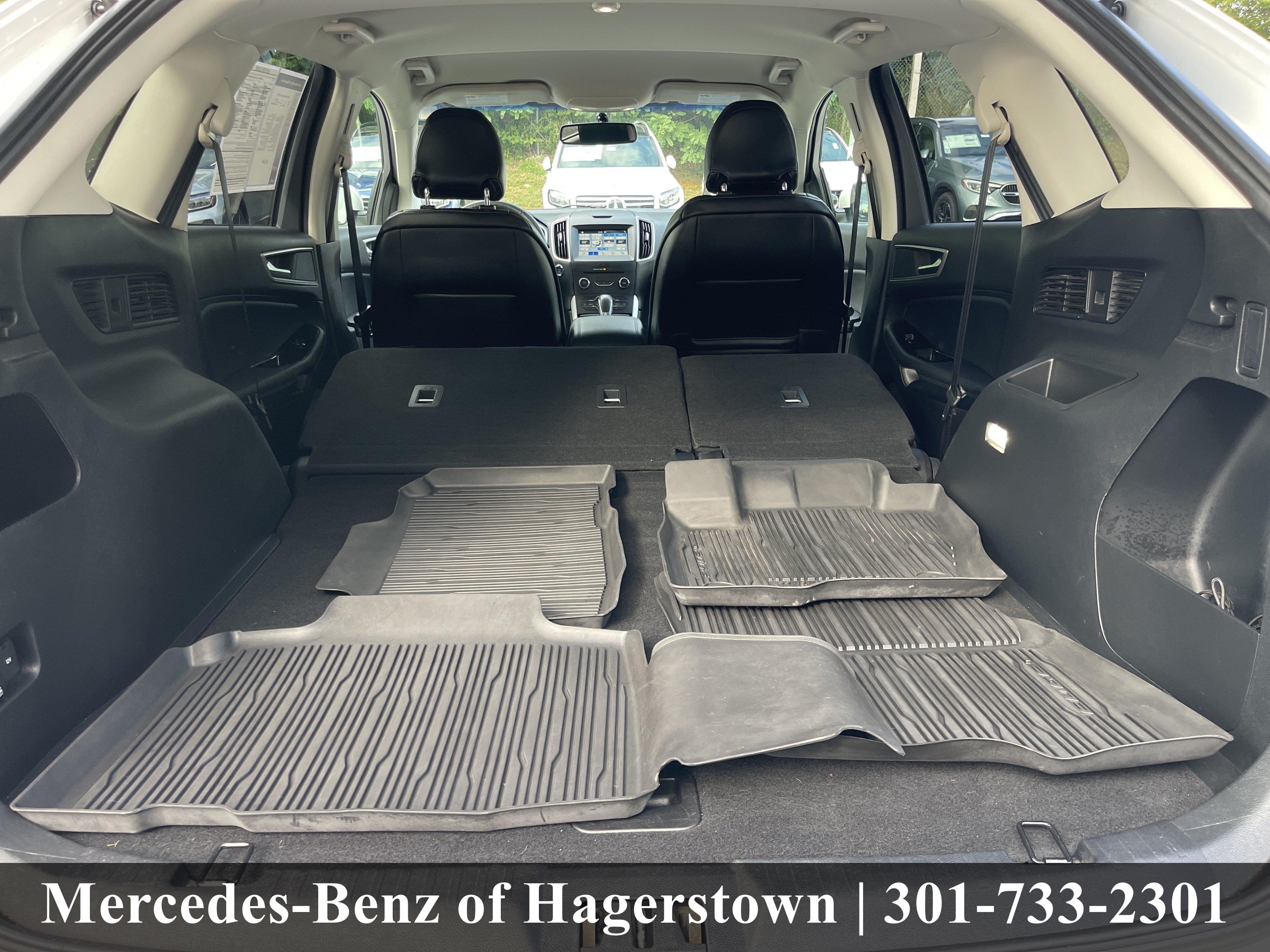 Used 2018 Oxford White Ford SEL FWD image 28