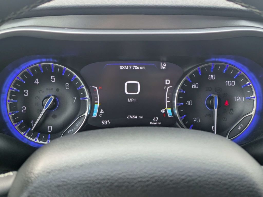 Used 2024 Silver Chrysler Touring L image 31