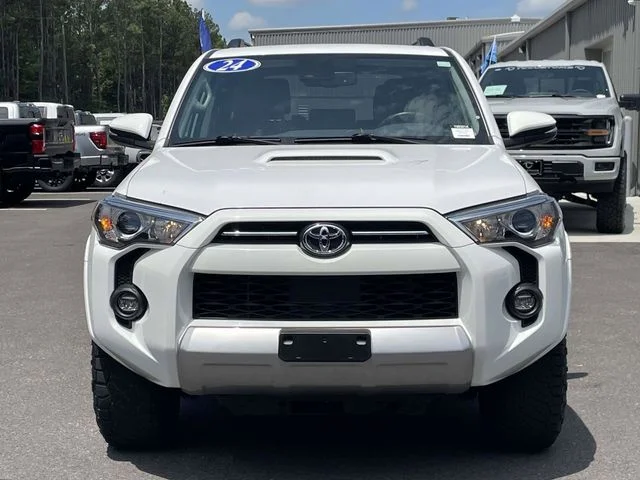 Certified Used 2024 Ice Toyota TRD Off-Road Premium image 32