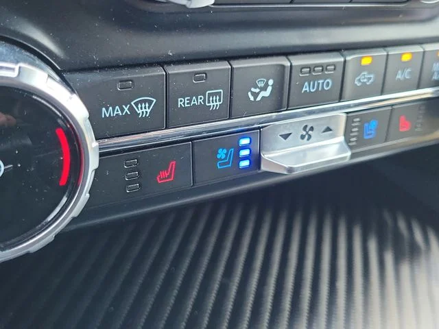 Certified Used 2023 Avalanche Ford Raptor image 28