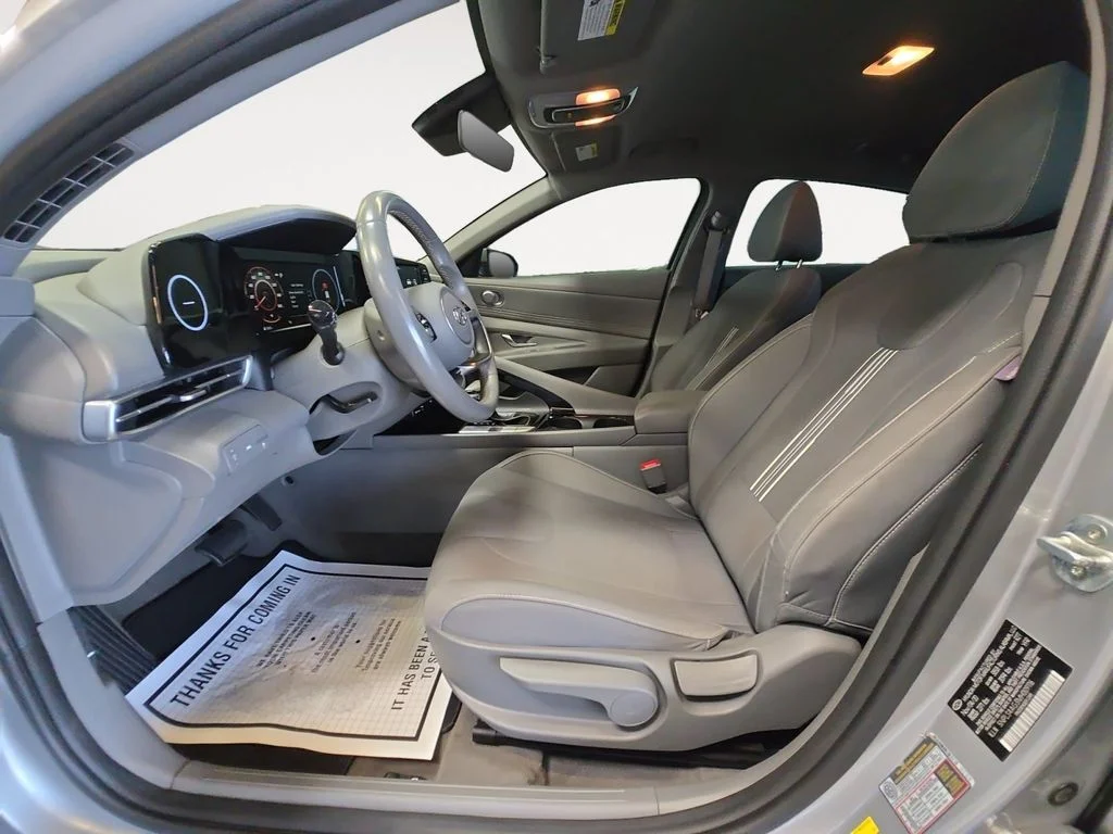 Used 2021 Silver Hyundai SEL image 16