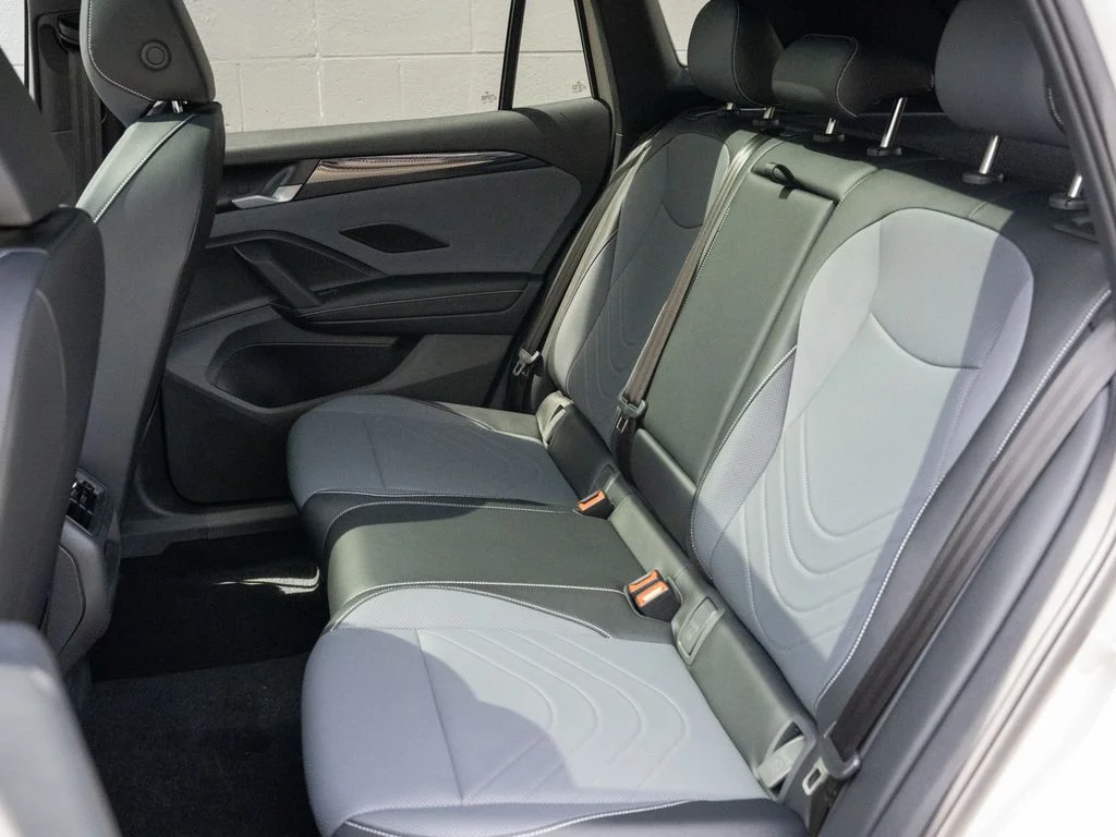 New 2026 Sandstone W/Deep Black Roof Volkswagen 2.0T SE R-Line Black image 9
