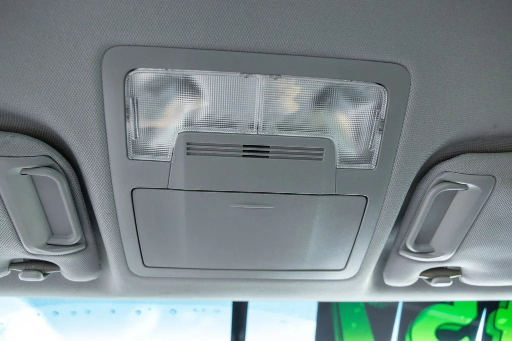 Used 2016 Blizzard Pearl Toyota SE image 22