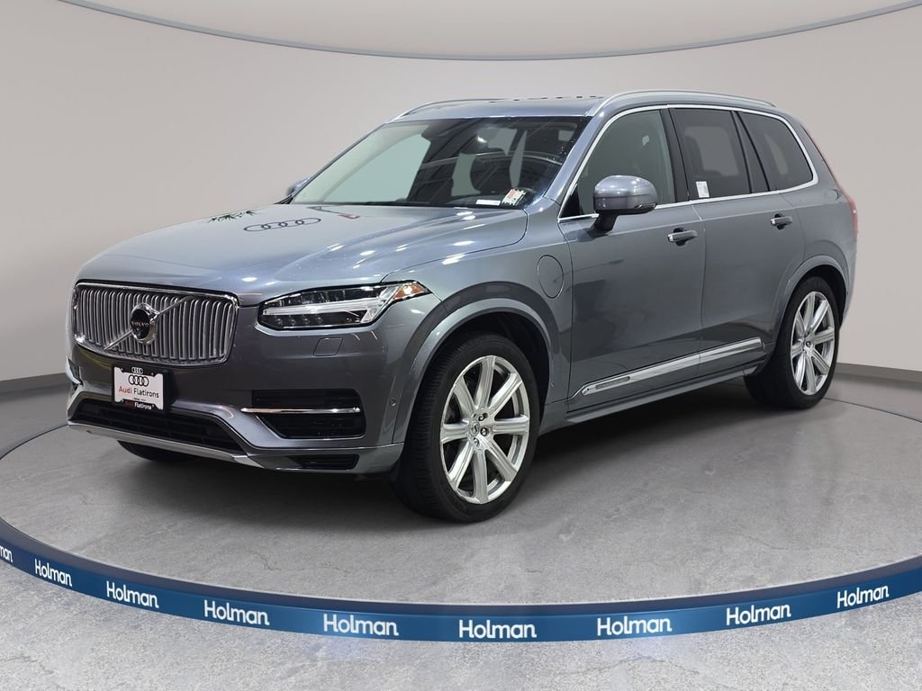 Used 2017 Gray Volvo T8 Inscription image 1