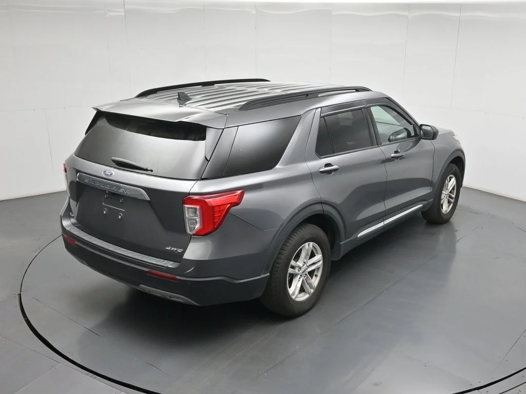 Certified Used 2021 Gray Ford XLT image 19