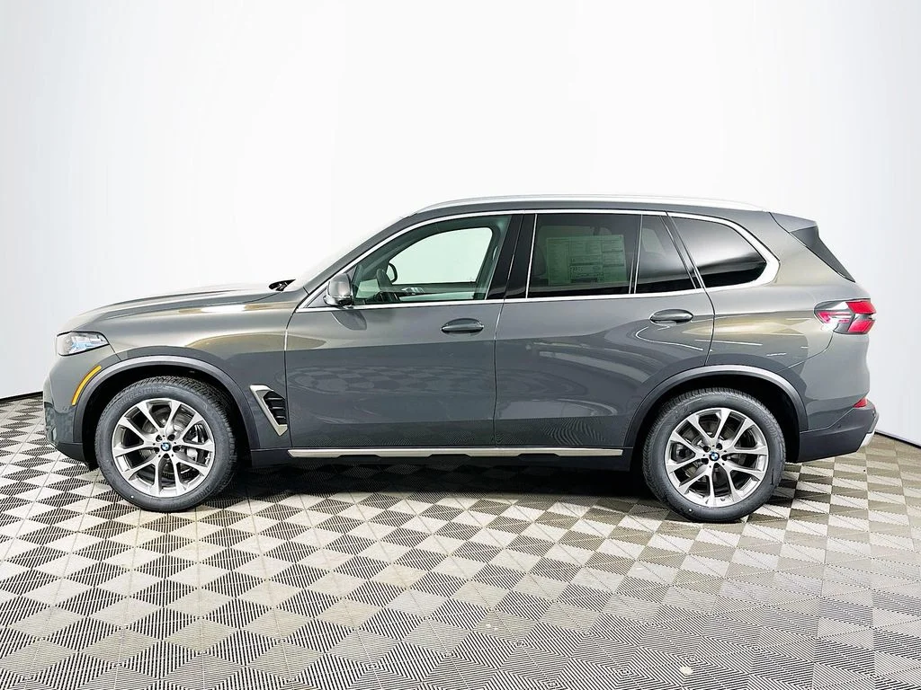 New 2026 Gray Metallic BMW xDrive40i image 8