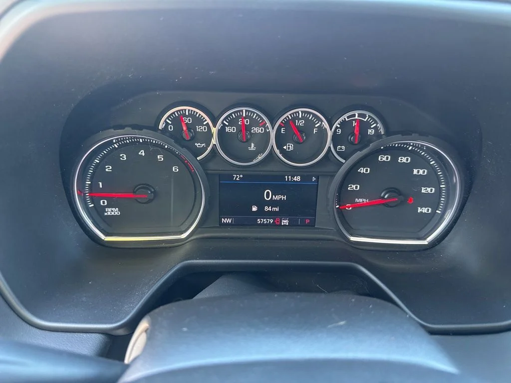 Used 2021 Black Chevrolet Z71 image 33