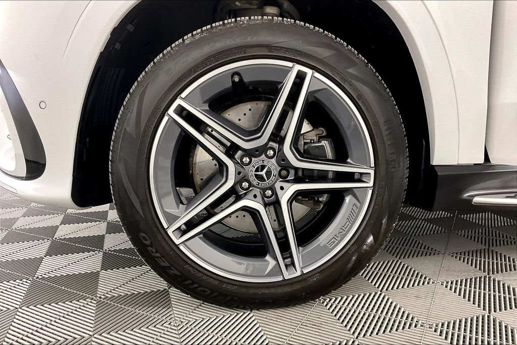 Certified Used 2025 White Mercedes-Benz GLS 450 image 8