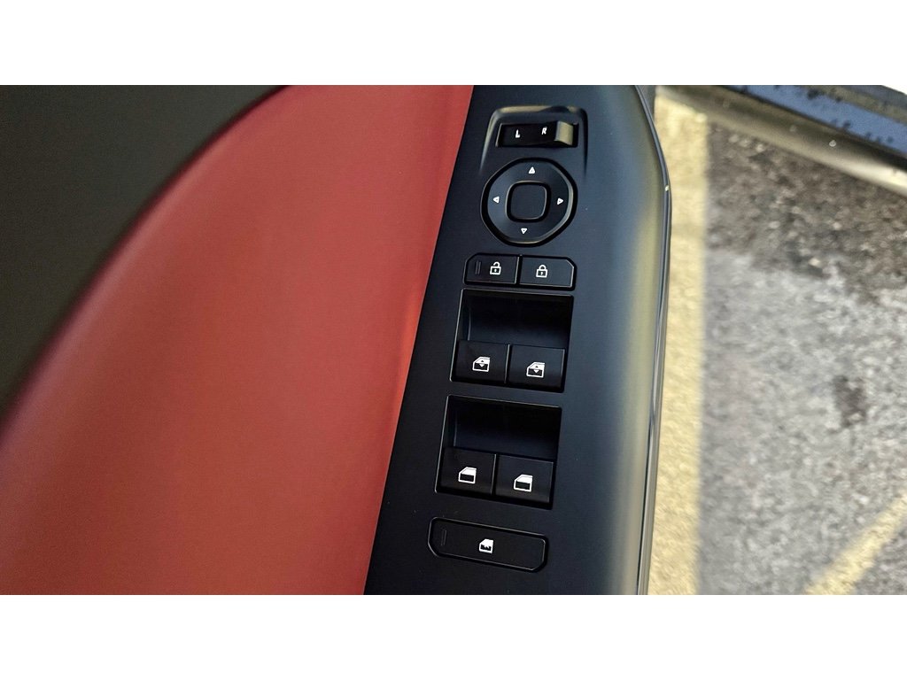 New 2025 Snow White Pearl Kia GT-Line Turbo image 25