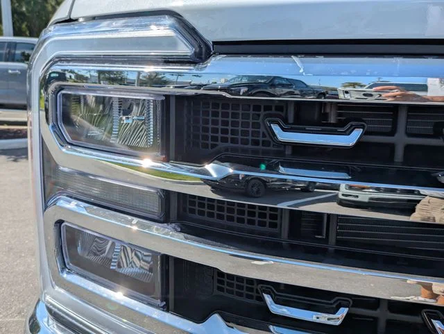 New 2026 Star White Metallic Tri-Coat Ford F-250® Lariat® image 10